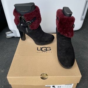 UGG Scarlett Boots, Black and Burgundy, Size 5.5